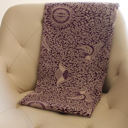 Sarong traditionnel batik ramage violet en coton - Casa Nomade