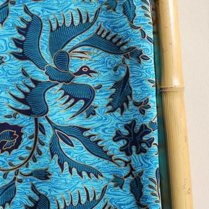 Sarong traditionnel oiseau turquoise en coton - Casa Nomade