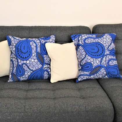 Housse de coussin paon bleu en wax - Casa Nomade