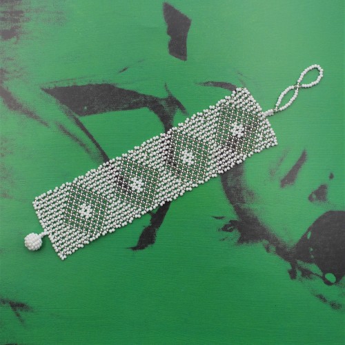 Bracelet zoulou blanc en perles de verre tissé main Bracelet zoulou blanc en perles de verre tissé main