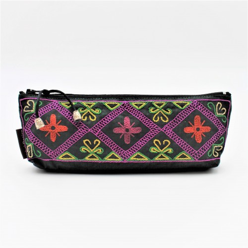 Trousse brodée verte Trousse brodée verte