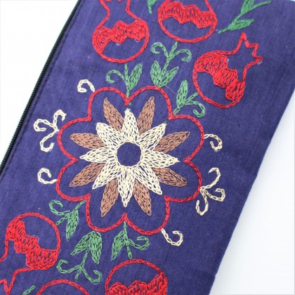 Pochette en coton brodée violette - Casa Nomade