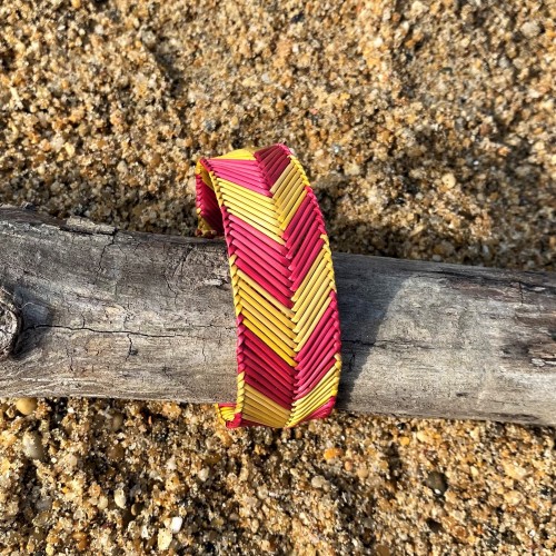 Bracelet rotin rose et jaune Bracelet rotin rose et jaune