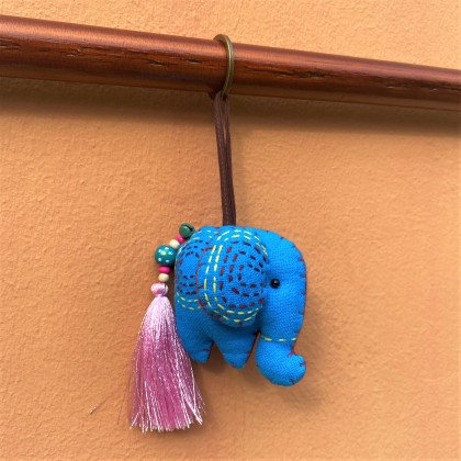 Éléphant décoratif brodé turquoise - Casa Nomade