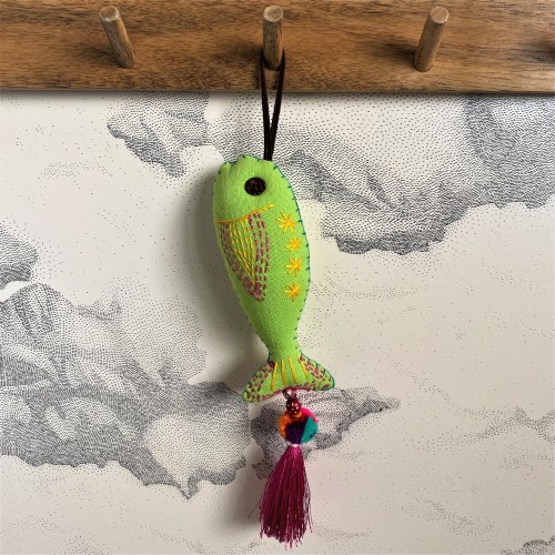 Poisson décoratif brodé vert clair - Casa Nomade Poisson décoratif brodé vert clair - Casa Nomade