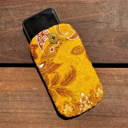 Étui téléphone portable batik ocre cousu main