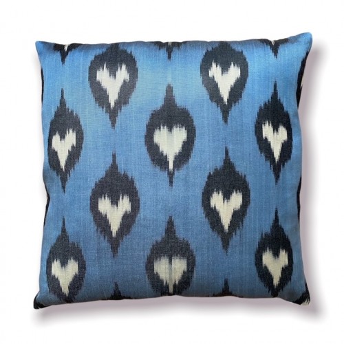 Housse de coussin ikat carrée en soie fait main Housse de coussin ikat carrée en soie fait main