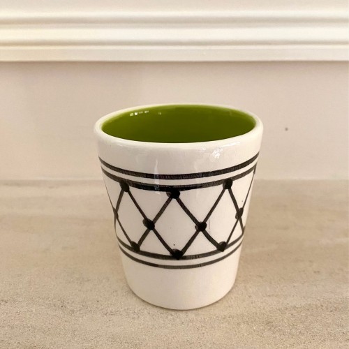 Tasse en faïence faite main verte Tasse en faïence faite main verte