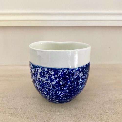 Tasse à café en faïence faite main (bleue mouchetée) - Casa Nomade Tasse à café en faïence faite main (bleue mouchetée) - Casa Nomade