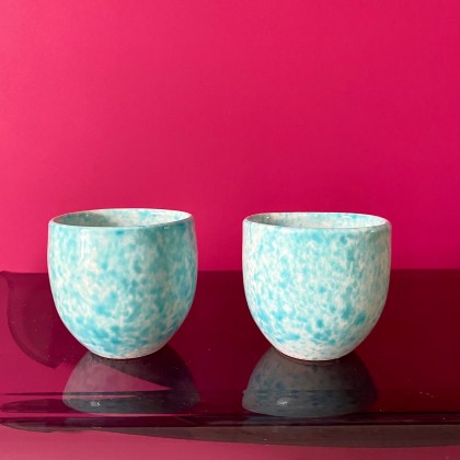 Tasse à café en faïence faite main (turquoise moucheté) - Casa Nomade