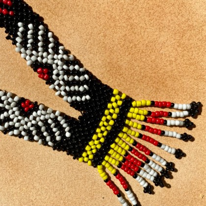 Collier zoulou Ilanga en perles de verre tissé main - Casa Nomade