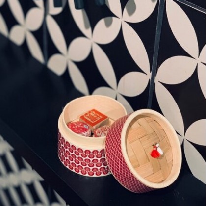 Panier en bambou 8 cm rouge avec thé pu’er