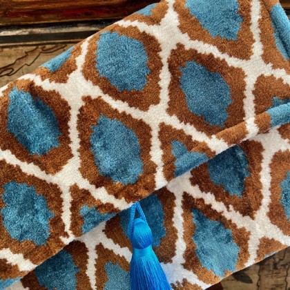 Pochette ikat Olmos en velours de soie fait main - Casa Nomade