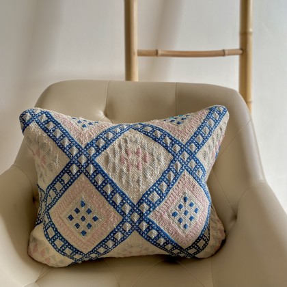 Housse de coussin margoum en laine fait main motif losange - Casa Nomade