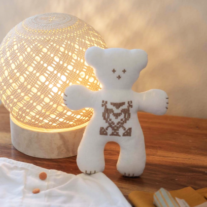 Peluche brodée en coton Osito marron - Casa Nomade