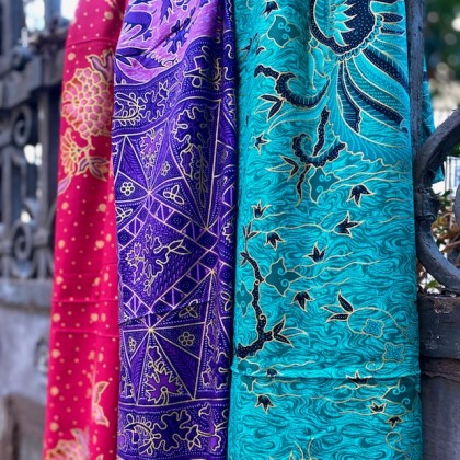 Sarong traditionnel batik Mérak vert en coton - Casa Nomade