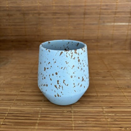 Mug moucheté bleu en grès...
