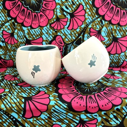 Tasse Etoile en faïence...
