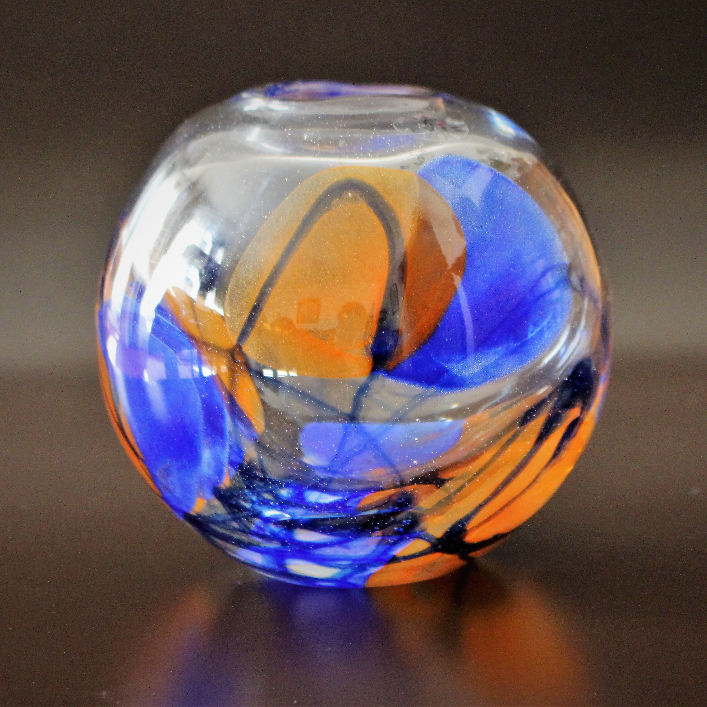 VASE boule en verre soufflé à une anse à décor de bulles…