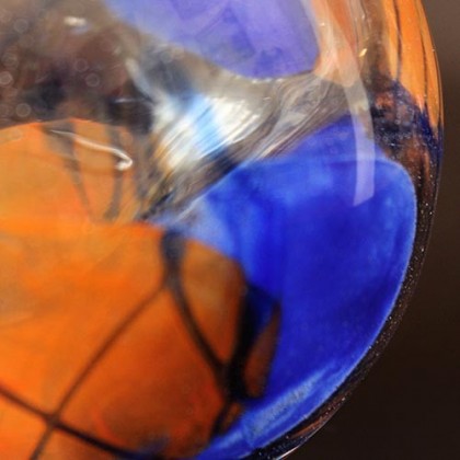 Vase boule en verre soufflé bicolore fait main - Casa Nomade