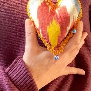 Sélection d’idées originales avec supplément d’âme pour la plus belle des mamans, la vôtre. 

#handmade #faitmain #artisanat #artisanatdumonde #handcraft #artdelatable #decoration #decorationinspiration #accessoires  #handmadelifestyle #ideecadeau #fetedesmeres #motherday #motherdaygift #motherdays